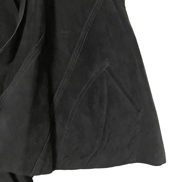 Rezrekshn by Esther Chen Suede Leather Open Front Black Vest - Picture 5 of 9